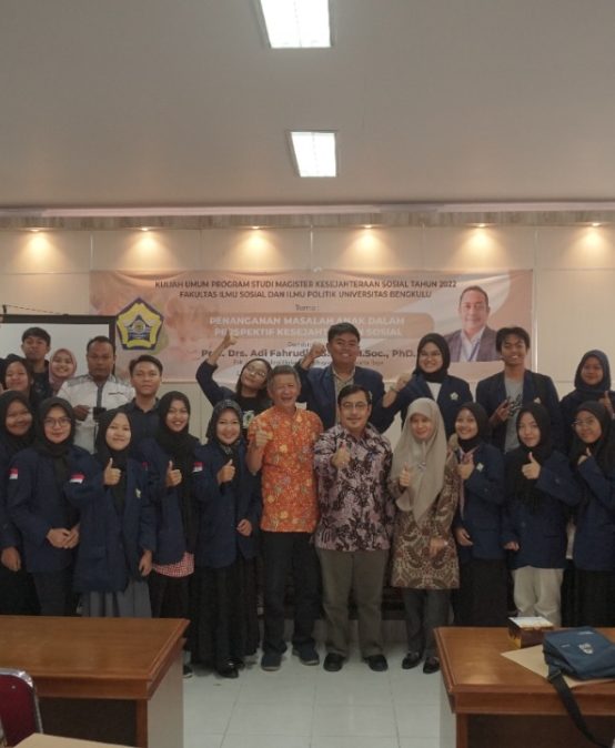 Public Lecture Master of Social Welfare: Handling Child Problems in a Social Welfare Perspective