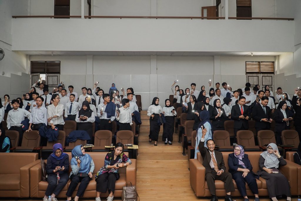 76 Mahasiswa FISIP UNIB Resmi Dinyatakan Lulus Dalam Agenda Yudisium Periode Ke-110