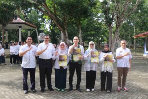 Wakil Dekan Keuangan dan Umum Pimpin Apel Pagi, Sampaikan Apresiasi atas Kenaikan Pangkat Dosen dan Ajak Jaga Kekompakan