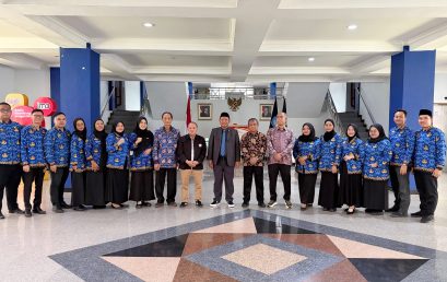 Dekan Hadiri Pengambilan Sumpah dan Penyerahan SK PNS kepada 14 Dosen FISIP UNIB