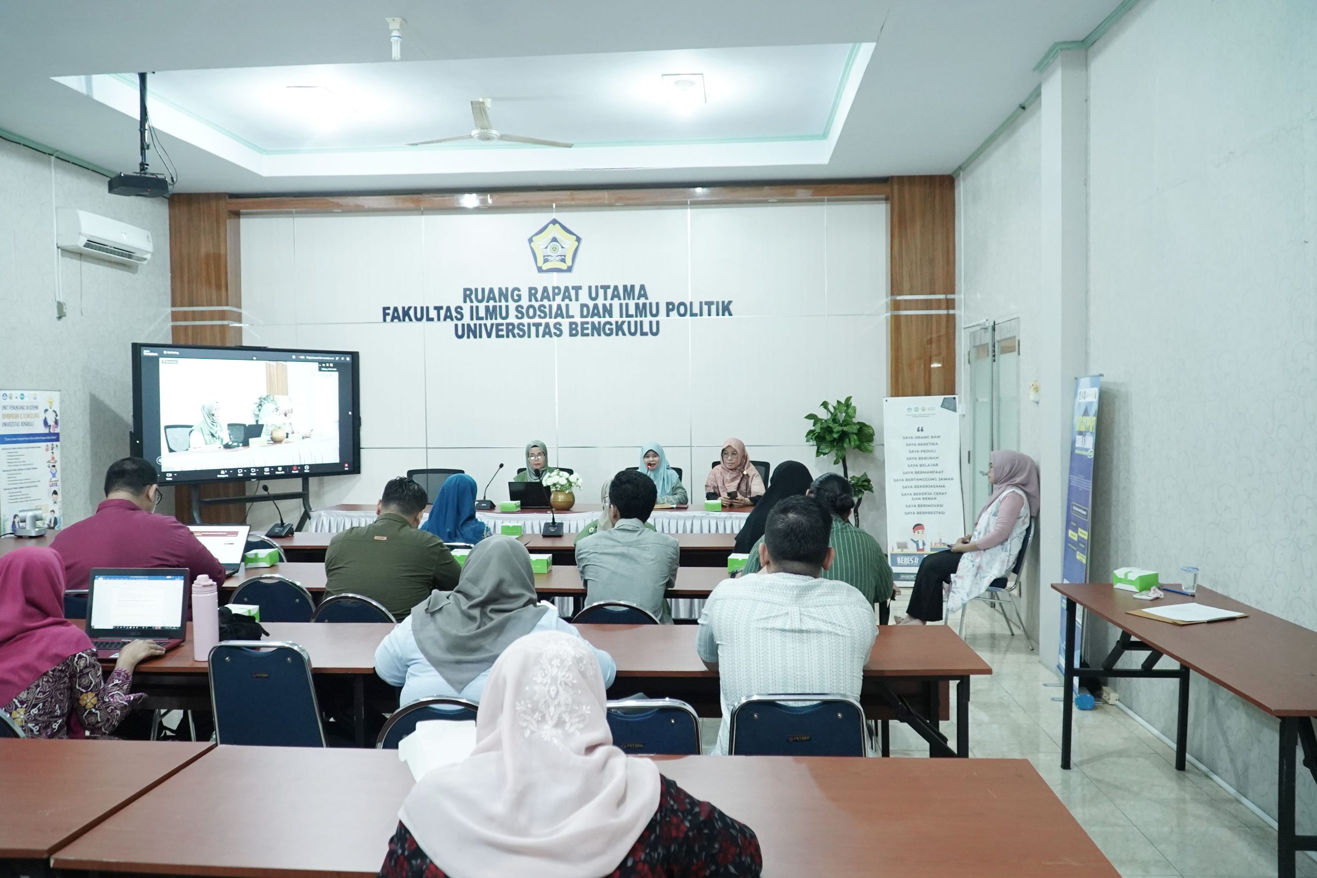 FISIP Universitas Bengkulu Gelar Sosialisasi Etika Penelitian Dosen