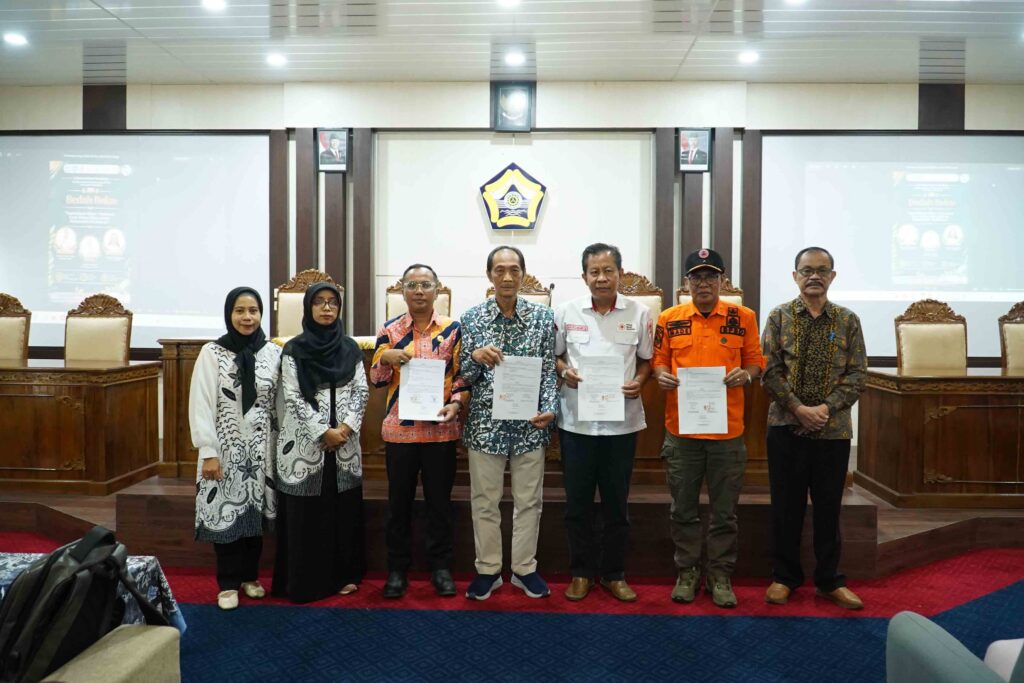 Dekan FISIP UNIB Tandatangani Kerja Sama dengan Tiga Mitra, Dorong Kolaborasi Berkelanjutan