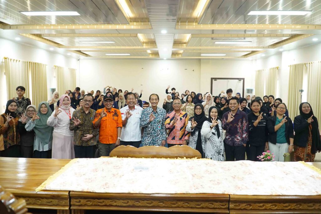 Jurusan Sosiologi FISIP UNIB Sukses Gelar Bedah Buku Kapitalisme Hijau