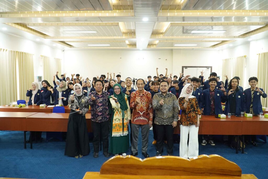 Dekan FISIP UNIB Buka Seminar Nasional Jurnalistik, Bahas Tantangan AI dalam Dunia Media
