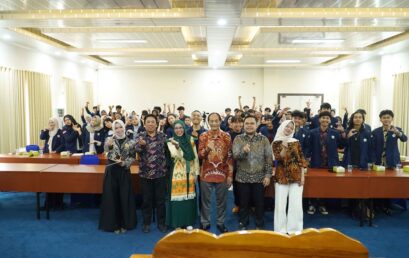 Dekan FISIP UNIB Buka Seminar Nasional Jurnalistik, Bahas Tantangan AI dalam Dunia Media